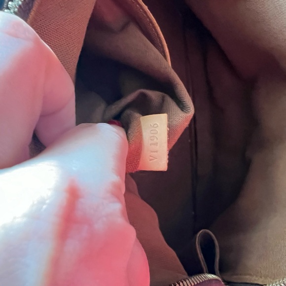 Louis Vuitton Alma PM - Picture 2 of 8